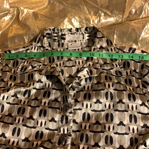 FDJ SZ 10 LONG SLEEVES 97% POLYESTER 3% SPANDEX BLOUSE - Picture 5 of 6